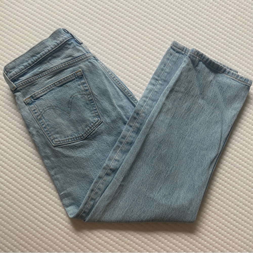 Levi’s 501 Button-Fly Light Wash Crop Denim